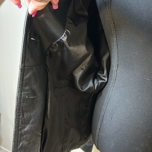 COPY - Danier Ladies Black Leather Jacket, buttons down the front, 2 pockets. - Picture 4 of 14